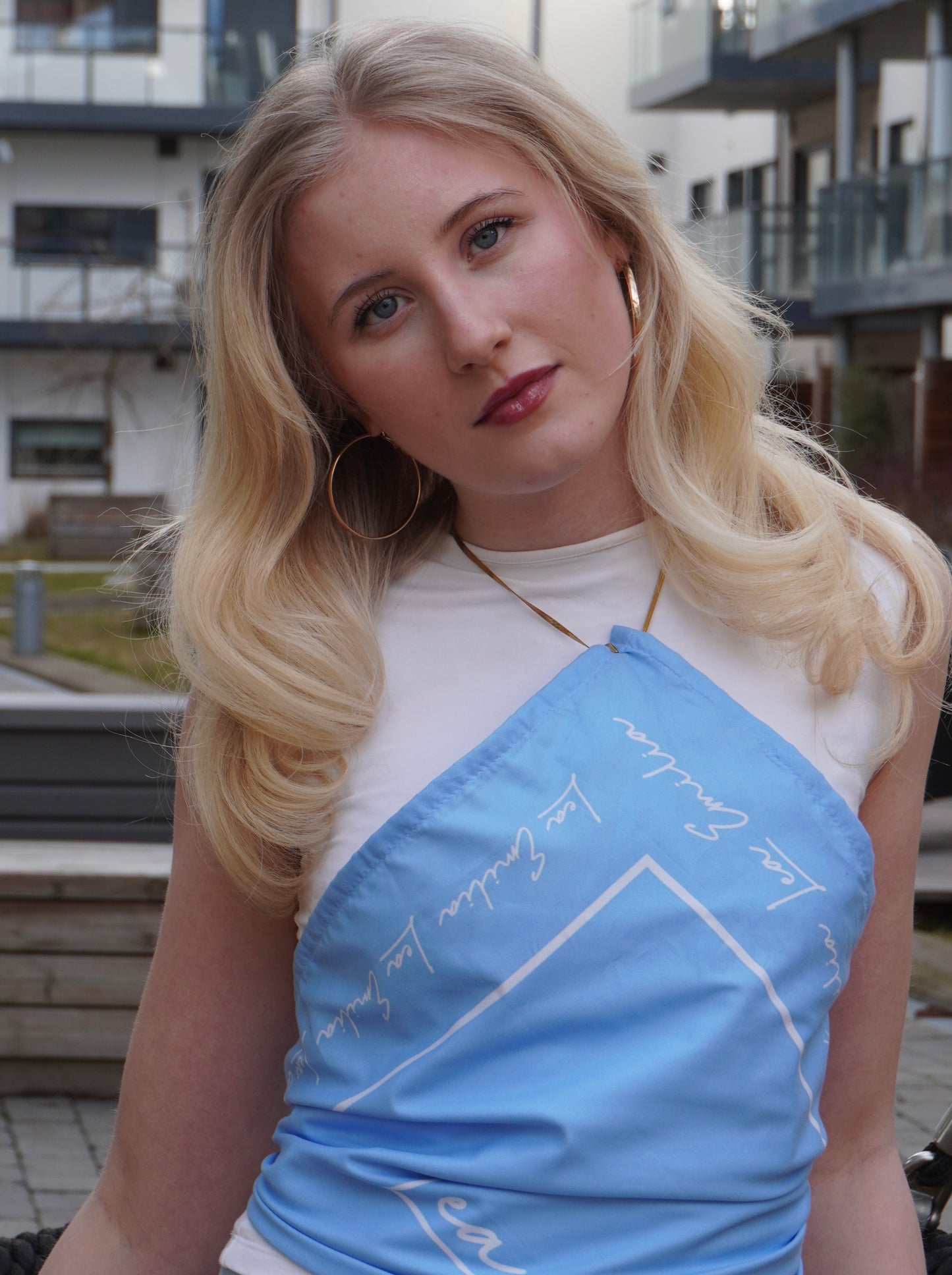 Lea Emilia - Blue and white bandana